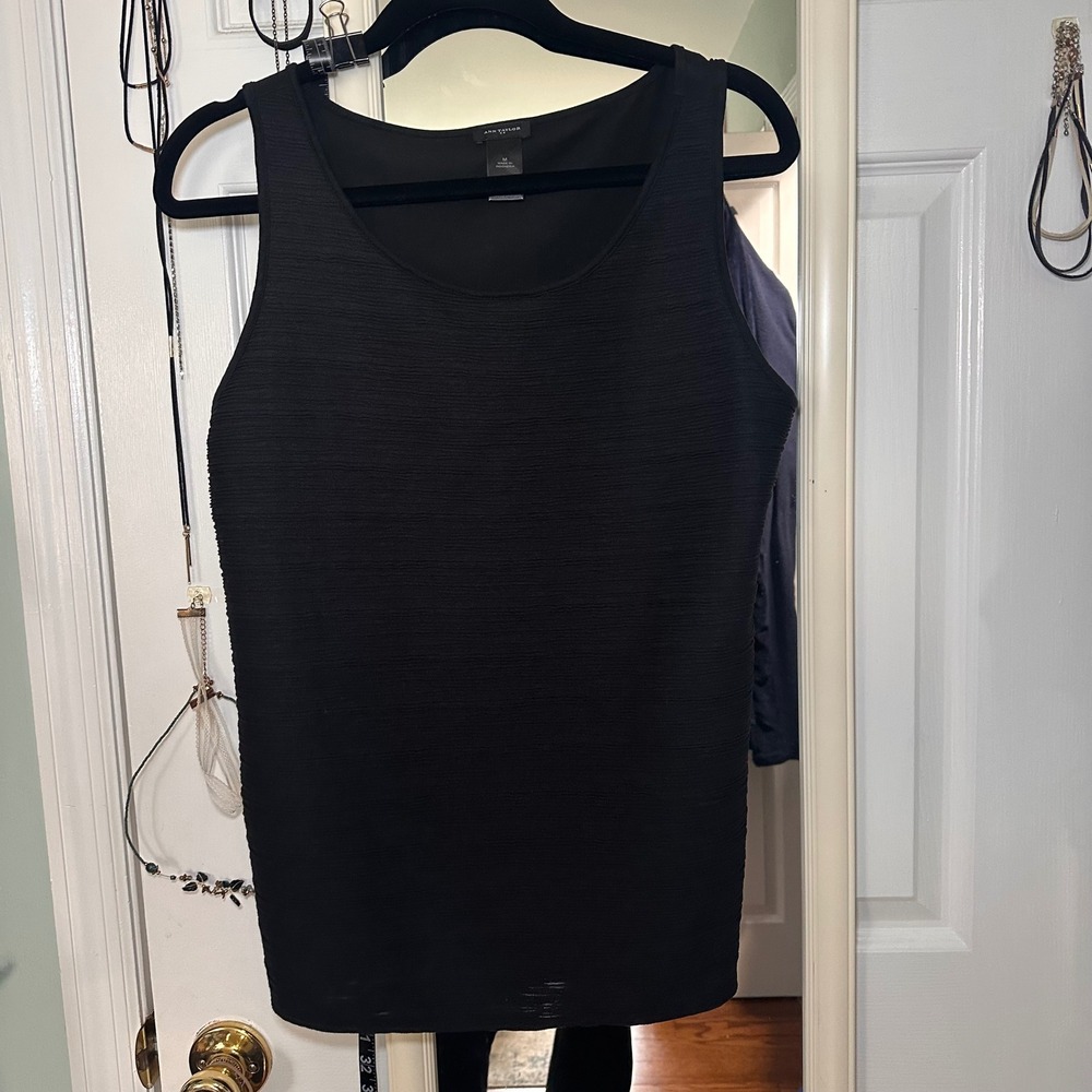 Ann Taylor Black Textured Ribbed Front Sleeveless Scoop Neck Tank‎ Top Shell M